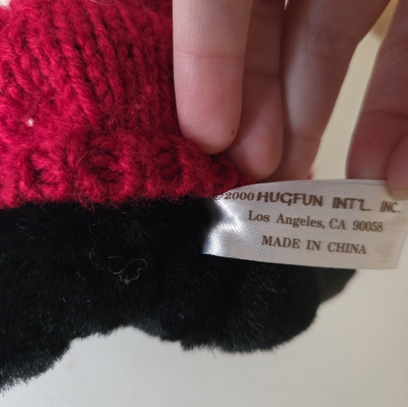 Vintage Penguin Hugfun Int. 2000 Winter Red Sweater 4" Plush Stuffed Animal Toy - Picture 4 of 12